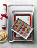 New Star Foodservice 36831 Commercial-Grade 18-Gauge Aluminum Sheet Pan/Bun Pan, 9" L x 13" W x 1" H (Quarter Size)