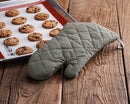 New Star Foodservice 32000 Commercial Grade Flame Retardant/Resistant Oven Mitts, up to 400F, 13-Inch, Set of 2