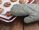 New Star Foodservice 32000 Commercial Grade Flame Retardant/Resistant Oven Mitts, up to 400F, 13-Inch, Set of 2